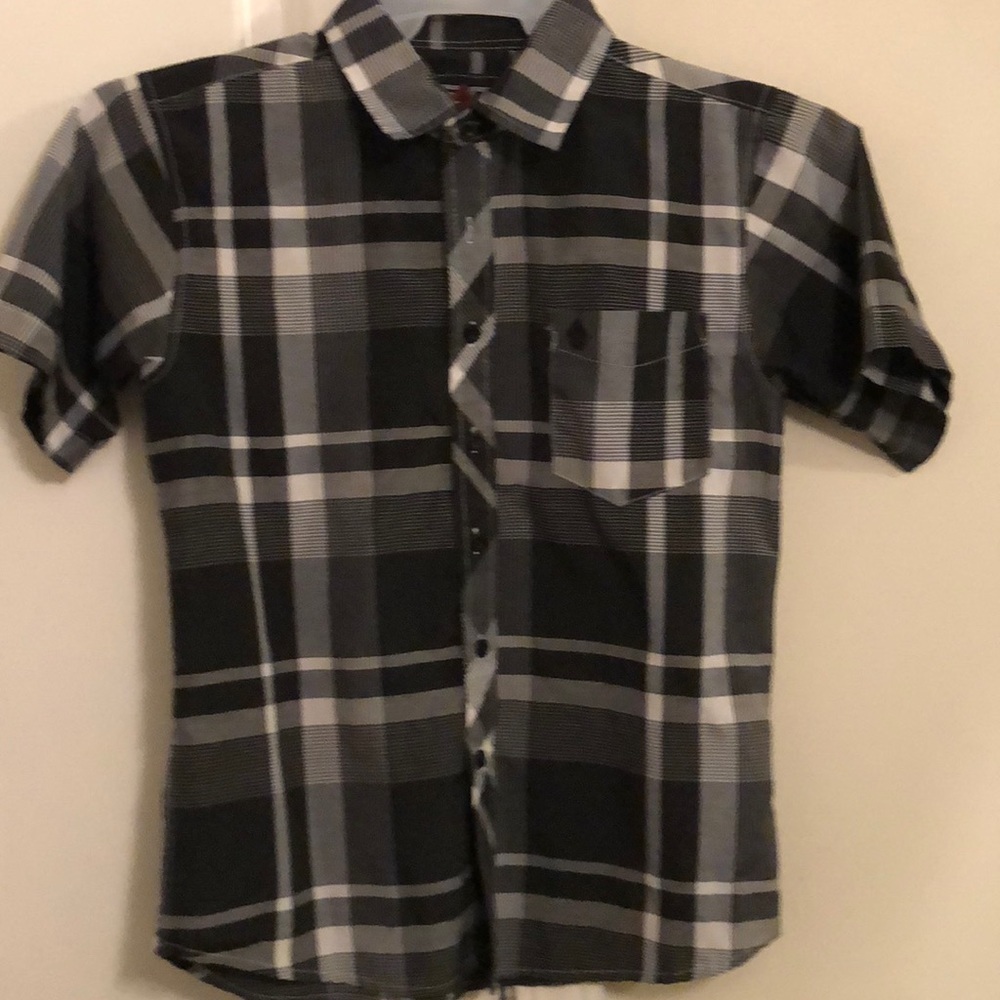 𝅺boys Button Down Shirt